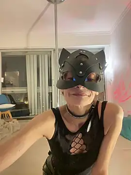 Chris06d22xh online show from February 3, 9:07 pm