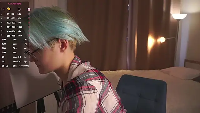 Snapshot of MargertDoyen chatting on October 11, 6:18 am MargertDoyen online show from October 11, 6:18 am