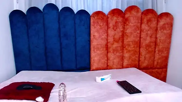 Miahotcs1 online show from September 24, 2:16 pm