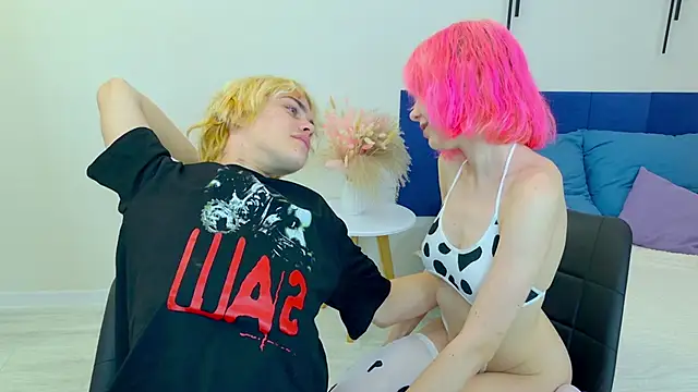 Bonnie And C1yde online show from October 14, 5:37 pm