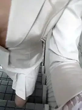 pink-mai online show from April 27, 7:38 am