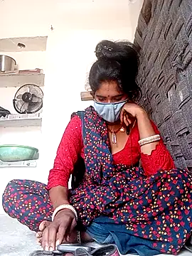 Snapshot of Kiran12xxx chatting on October 22, 5:34 am Kiran12xxx online show from October 22, 5:34 am