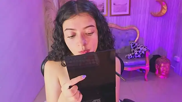 valkiria ardent s online show from February 11, 1:12 pm