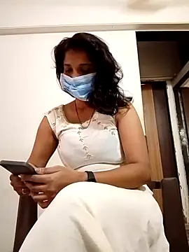 Love Foreverr12 online show from October 18, 6:27 am