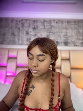 AngelaRoberts online show from April 14, 9:04 pm