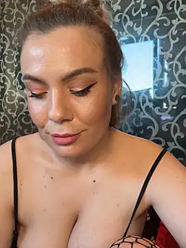 Snapshot of emmasweett11 chatting on October 20, 1:58 pm emmasweett11 online show from October 20, 1:58 pm