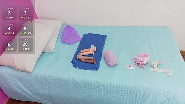 Daddyfavouritegirl online show from October 13, 8:00 pm