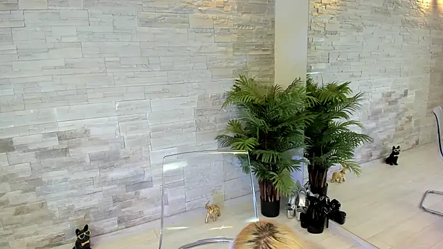 AngelInSinn online show from September 18, 7:12 pm