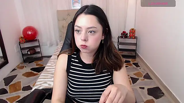 LiaGlow online show from December 15, 10:59 pm