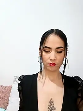 jamila zair online show from December 18, 3:06 pm