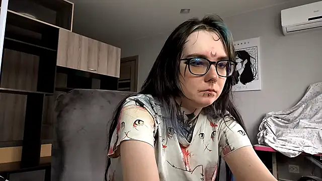 HighelikeGirl online show from November 6, 7:14 am