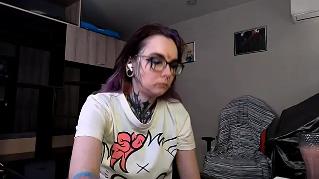 HighelikeGirl online show from September 22, 8:13 am