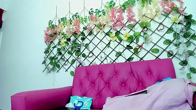 cris dulce online show from March 31, 2:55 am