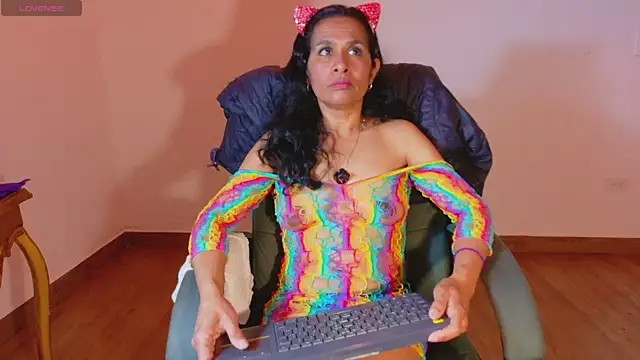 Vanessa 7  online show from January 8, 10:47 pm