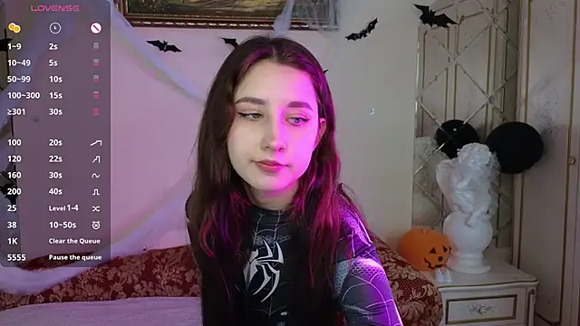 Eva Maller online show from October 31, 4:47 am