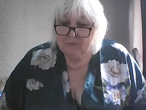 Alexia64231 online show from February 25, 7:40 am