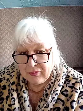 Alexia64231 online show from February 11, 9:33 am