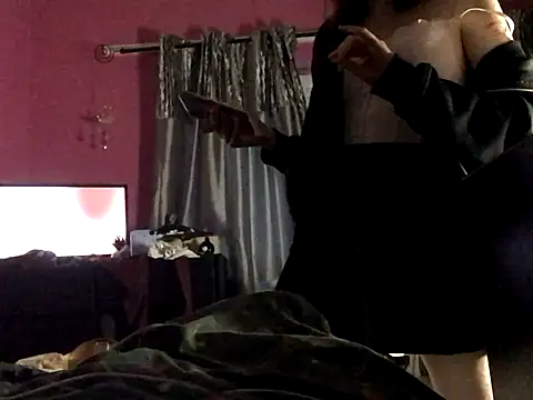 ivysplayhouse online show from October 18, 5:04 pm