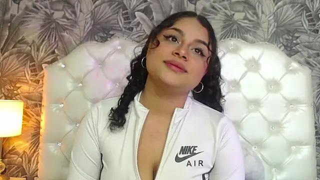 RylieRoss online show from December 2, 1:02 pm