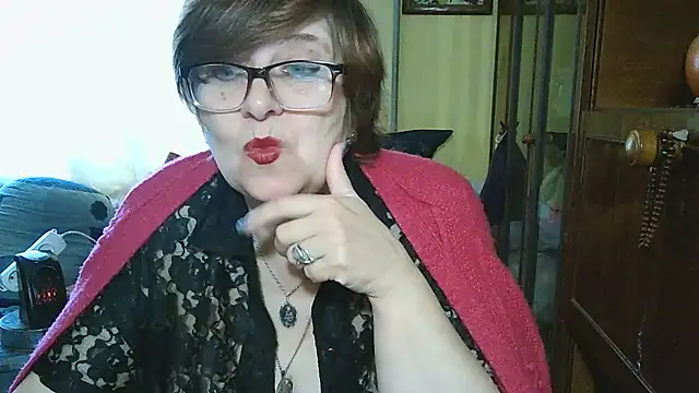 Snapshot of VeronicaGold511 chatting on October 25, 7:16 am VeronicaGold511 online show from October 25, 7:16 am