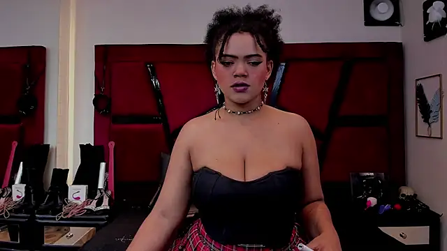 AlliceJelany online show from September 27, 8:05 pm