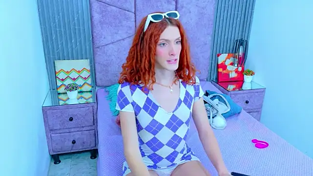 Emma Lodge online show from November 7, 8:14 pm