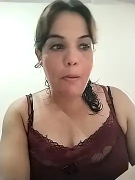 Bellapotencia1985 online show from April 18, 10:29 am