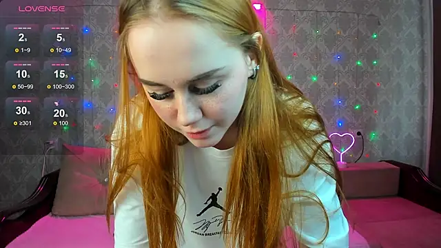 Molly Kitty online show from September 10, 4:45 am