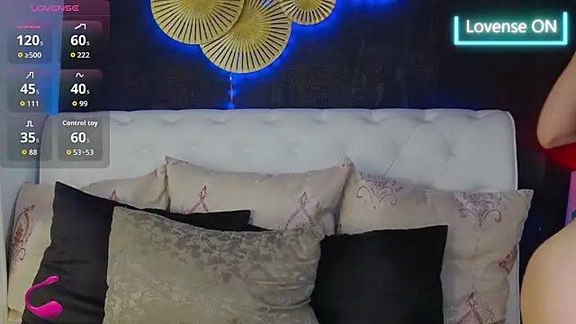 BellaKarma online show from February 19, 9:09 am