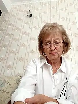 AlikaSwan5821 online show from September 24, 12:59 pm