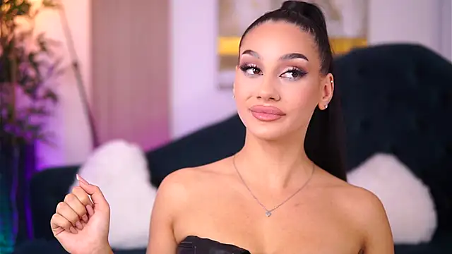 NinaSolenne online show from November 21, 8:22 pm