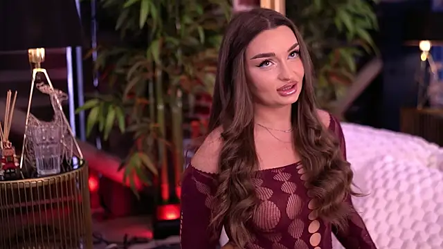 MillaSerene online show from December 22, 7:44 am