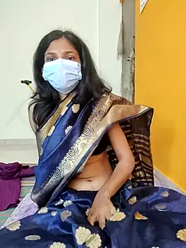 Shivani2002 online show from November 30, 1:32 am