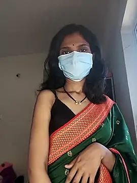 Shivani2002 online show from April 5, 10:03 am