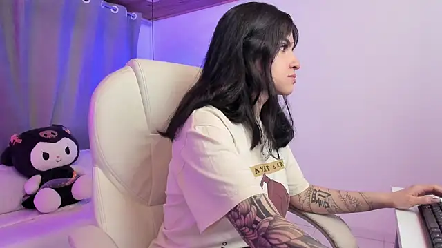 kurito  online show from November 21, 2:35 am