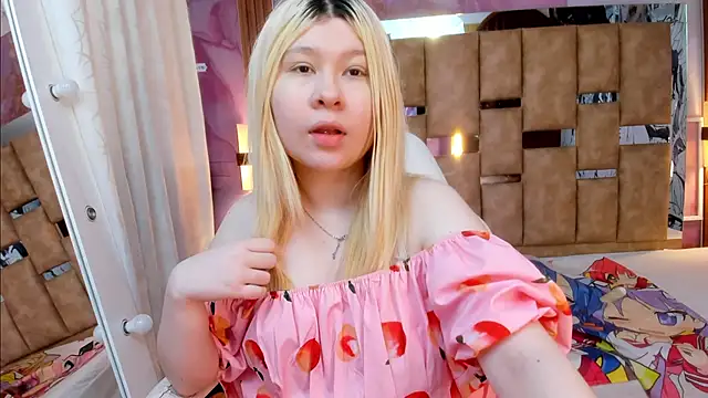 Melody Lolii online show from December 18, 6:34 pm