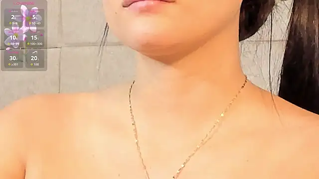 VioletHilton online show from December 2, 7:27 pm