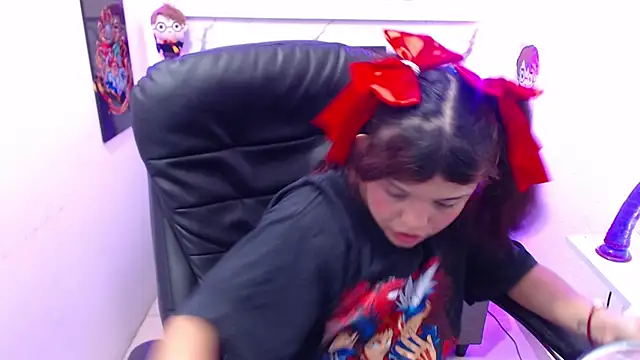 minnie cake online show from October 25, 7:10 pm