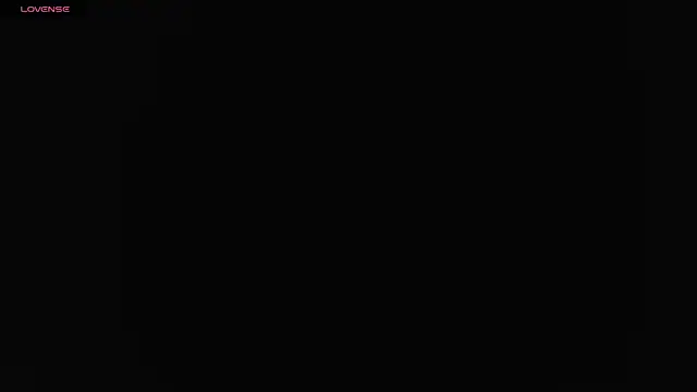 Snapshot of toxic_sweet_ chatting on October 20, 3:53 am toxic sweet  online show from October 20, 3:53 am