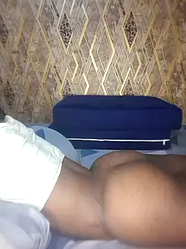 naked   online show from October 31, 5:42 am