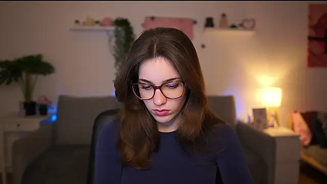 kissie cat online show from February 9, 2:19 pm