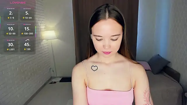 KayleenCurtis online show from April 16, 4:35 am