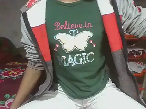 mala2580 online show from December 2, 7:05 pm