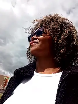 BiiancaEstradaa online show from October 3, 7:08 pm