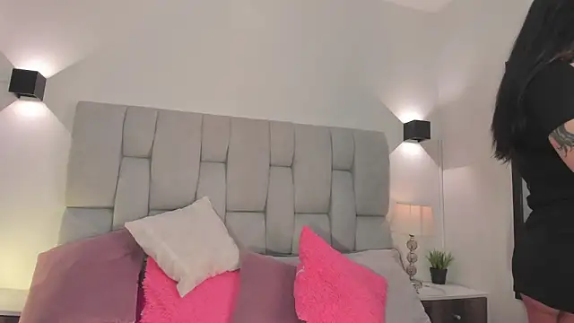 Seraphyne666 online show from March 27, 5:35 pm