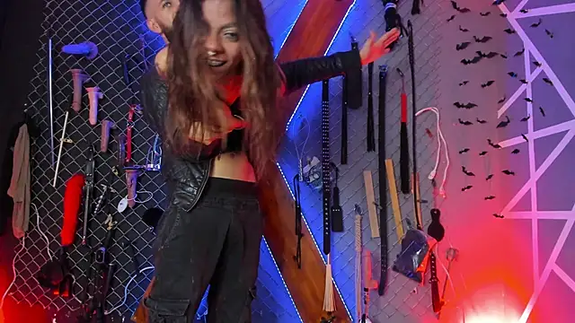 Warick and Aria bdsm  online show from December 4, 10:43 pm