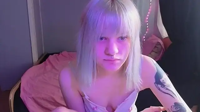 Elieiza xo online show from April 7, 9:00 am