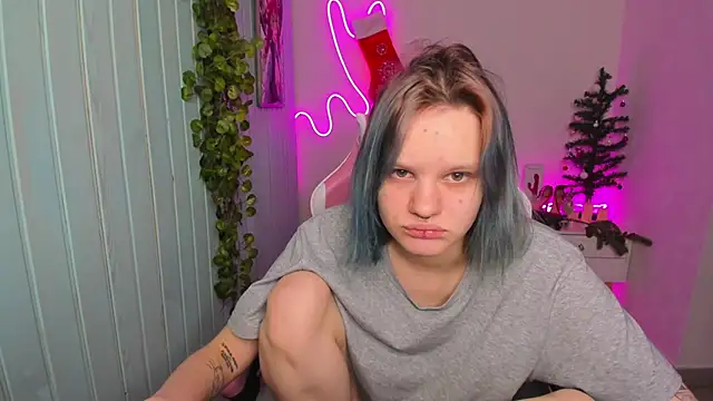 Elieiza xo online show from December 15, 9:47 am