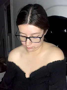 Snapshot of Blair_Bunnyy chatting on October 22, 6:07 am Blair Bunnyy online show from October 22, 6:07 am