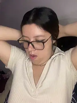 Blair Bunnyy online show from April 23, 9:39 am